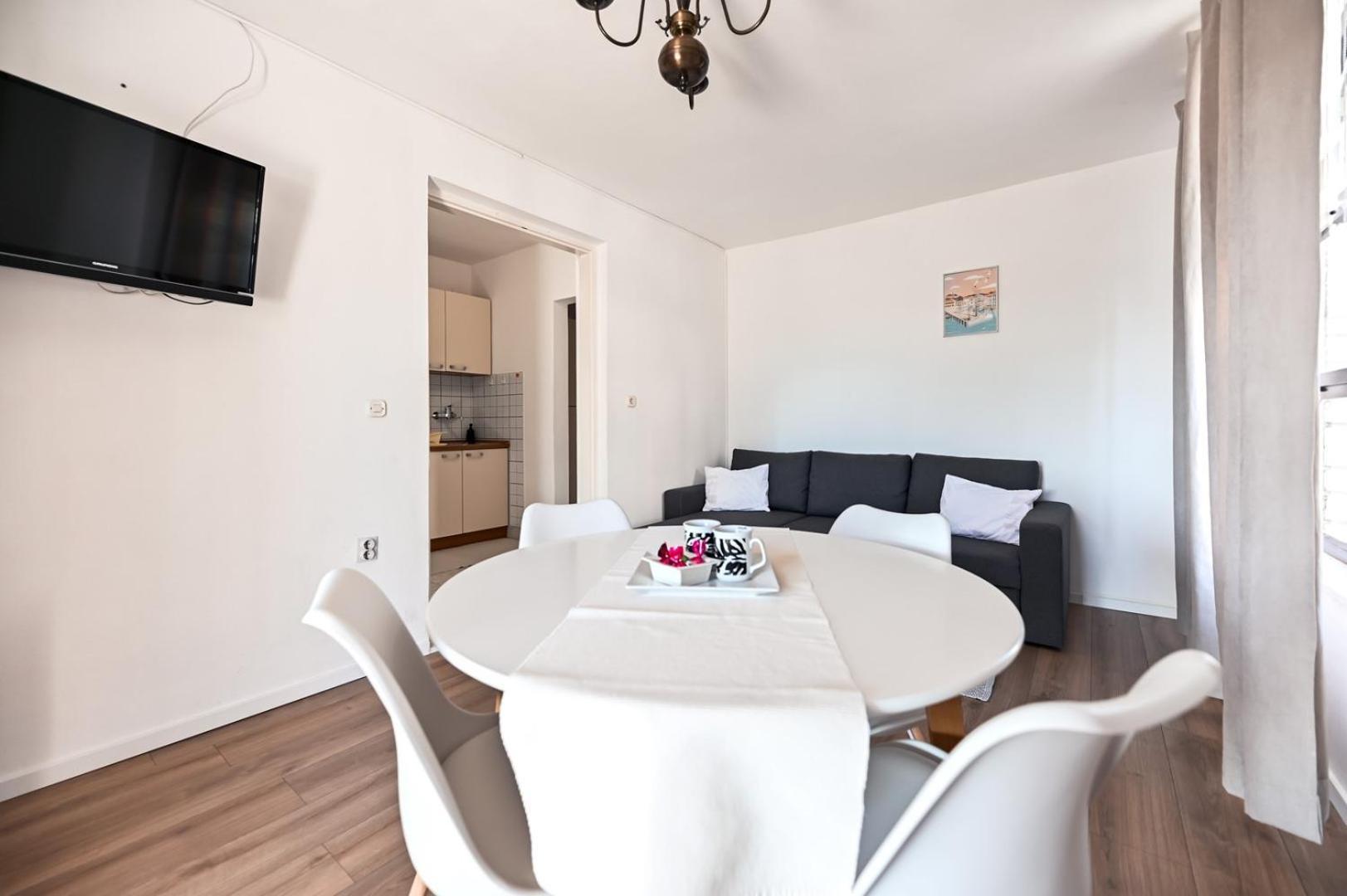 Apartment Rajna Biograd Na Moru Bagian luar foto