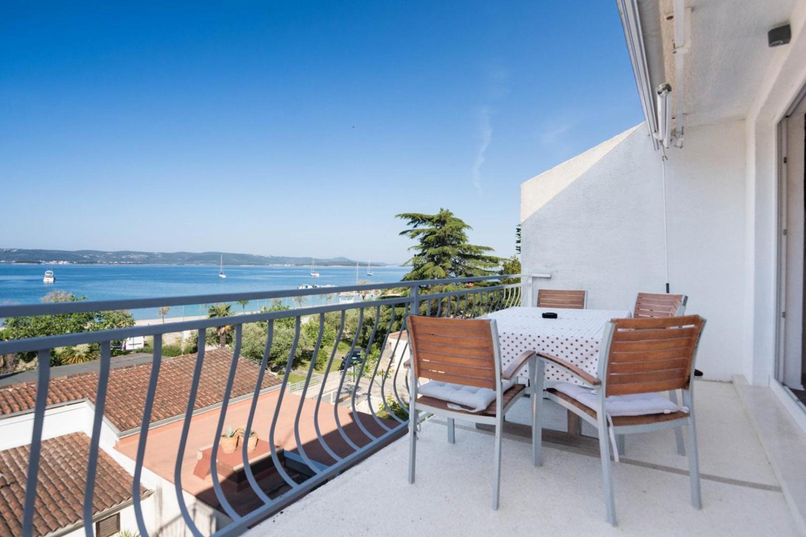 Apartment Rajna Biograd Na Moru Bagian luar foto