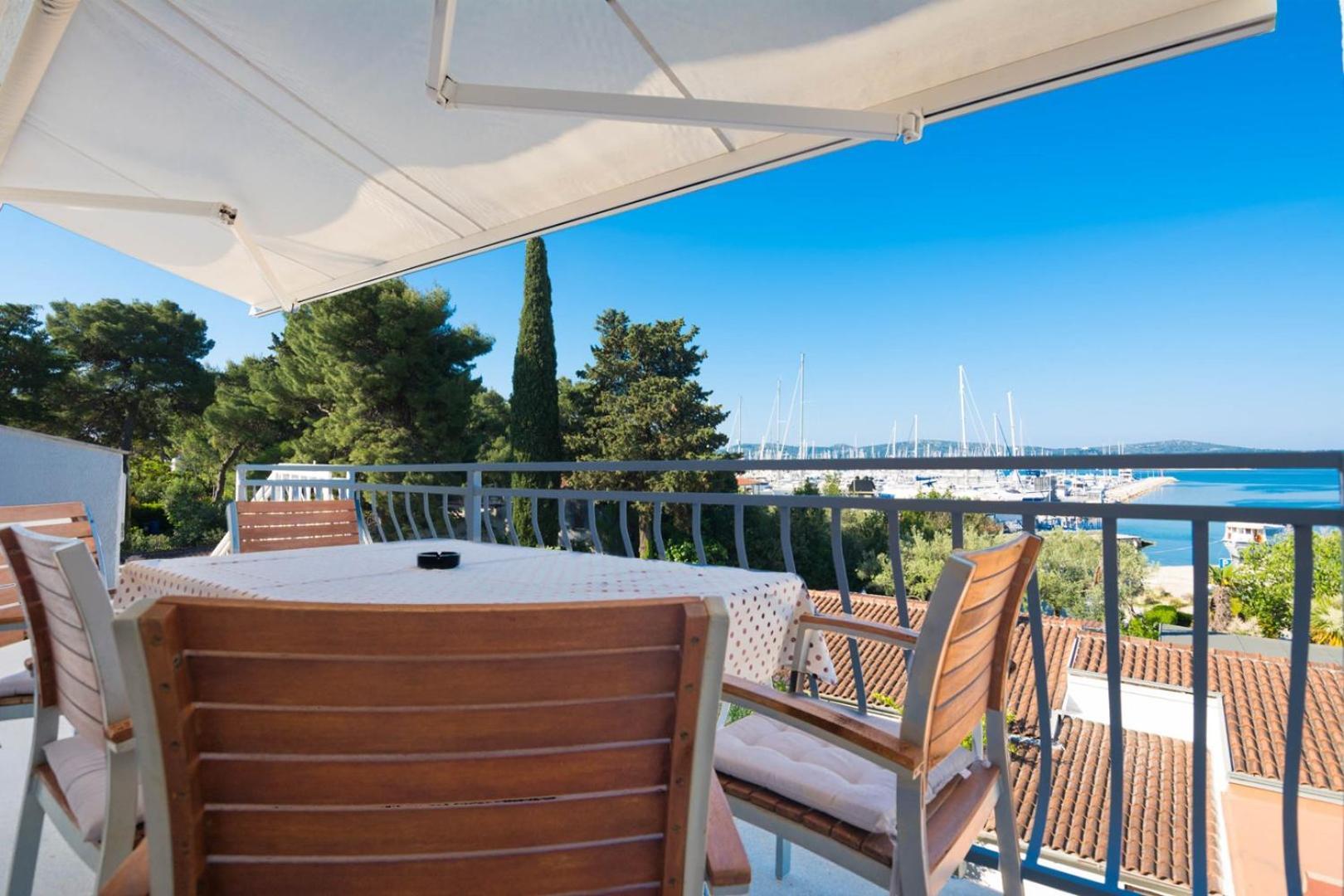 Apartment Rajna Biograd Na Moru Bagian luar foto